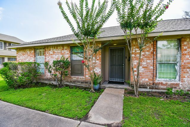 12469 Sharpview Drive 2469, Houston, TX 77072