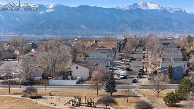 532 Shady Crest Circle, Colorado Springs, CO 80916