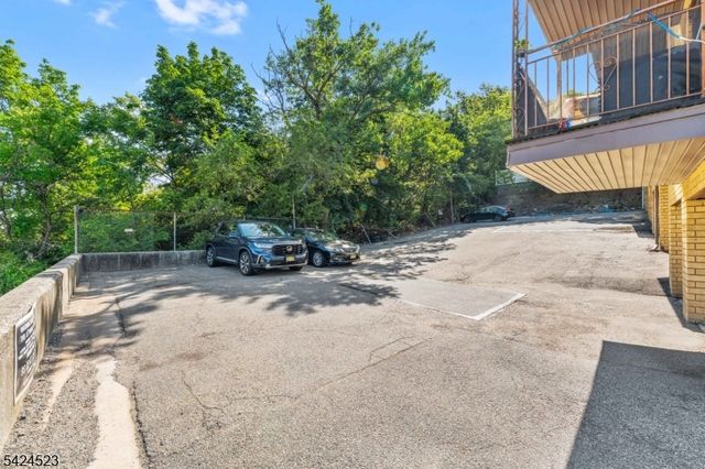 1616 74Th St, North Bergen Twp., NJ 07047