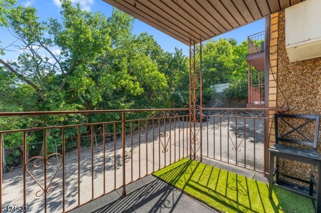 1616 74Th St, North Bergen Twp., NJ 07047