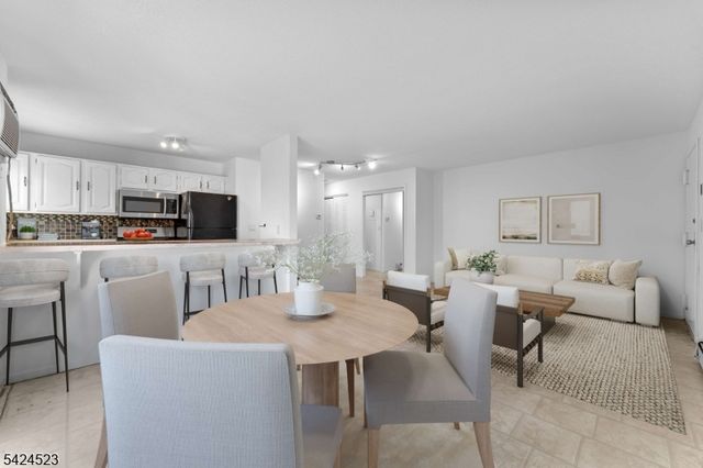 1616 74Th St, North Bergen Twp., NJ 07047