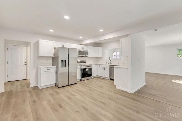 1073 Cedar Drive, Miami Twp, OH 45150