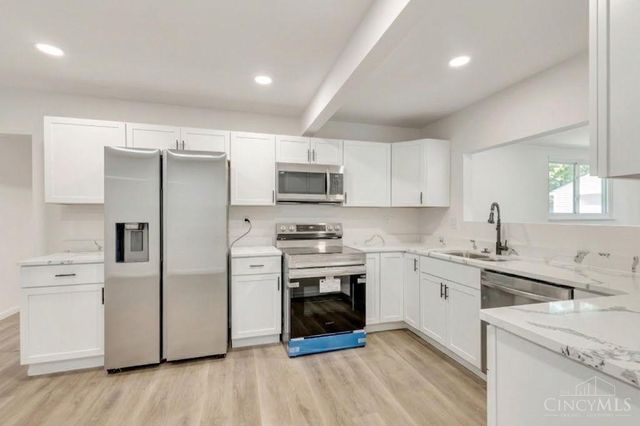 1073 Cedar Drive, Miami Twp, OH 45150