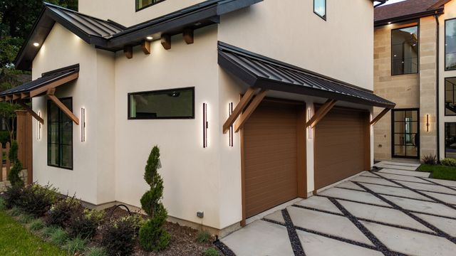 8718 San Benito Way, Dallas, TX 75218