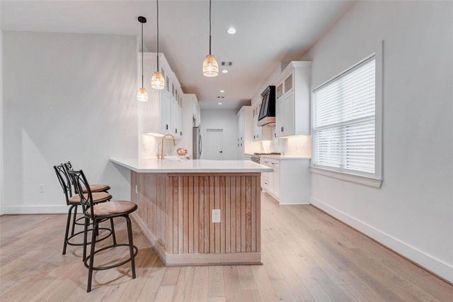 8617 Kari Court, Jersey Village, TX 77040
