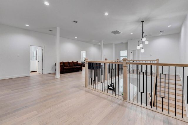 8617 Kari Court, Jersey Village, TX 77040