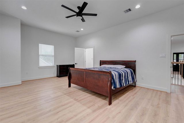 8617 Kari Court, Jersey Village, TX 77040