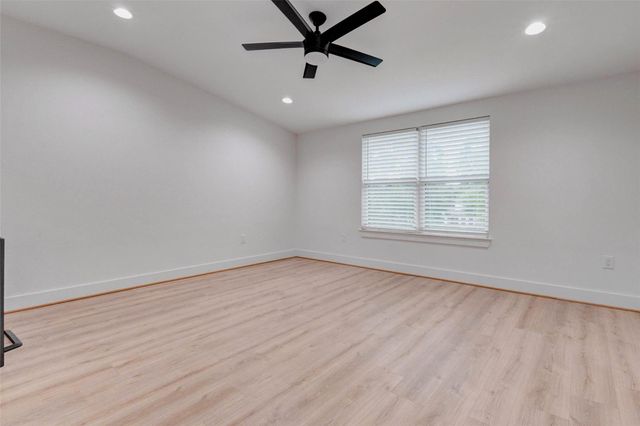 8617 Kari Court, Jersey Village, TX 77040