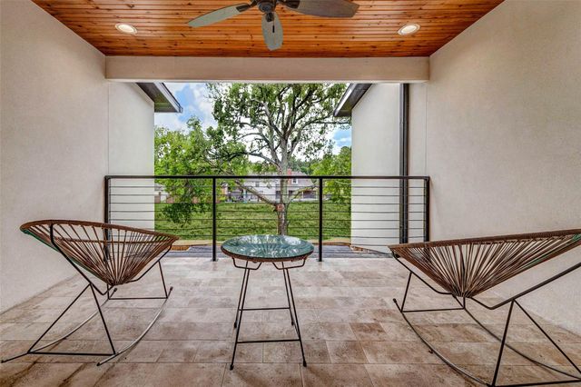 8617 Kari Court, Jersey Village, TX 77040