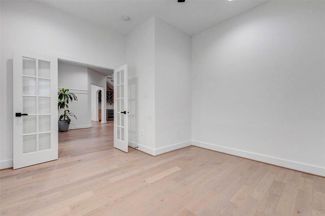 8617 Kari Court, Jersey Village, TX 77040