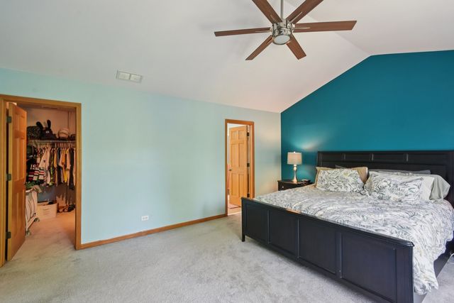 2590 Hennig Road, Hampshire, IL 60140