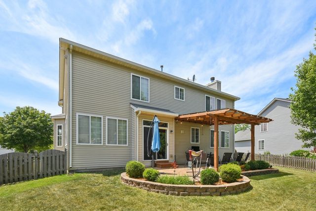 2590 Hennig Road, Hampshire, IL 60140