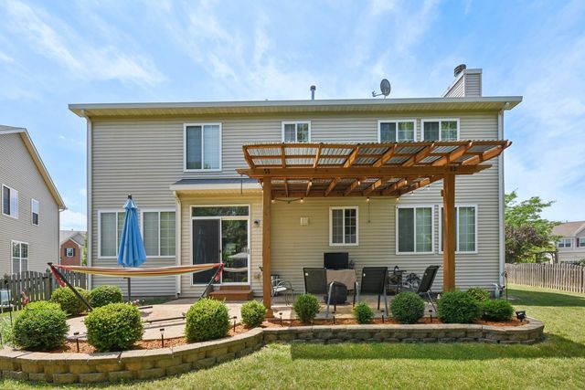 2590 Hennig Road, Hampshire, IL 60140