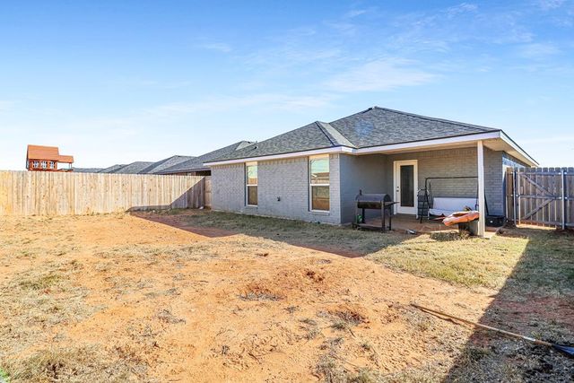 1211 Bourbon St, Odessa, TX 79765