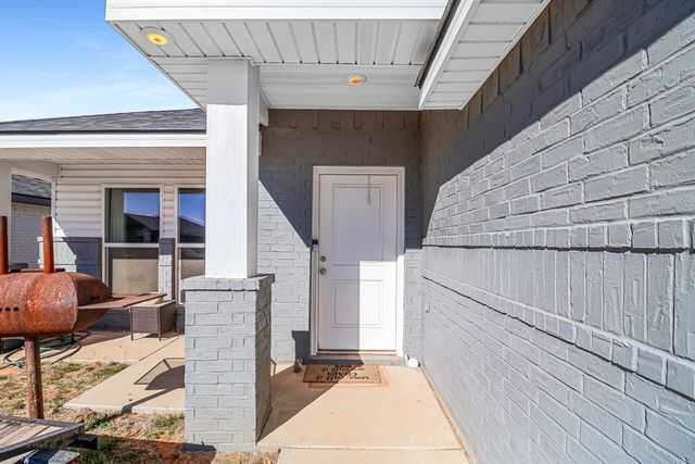 1211 Bourbon St, Odessa, TX 79765