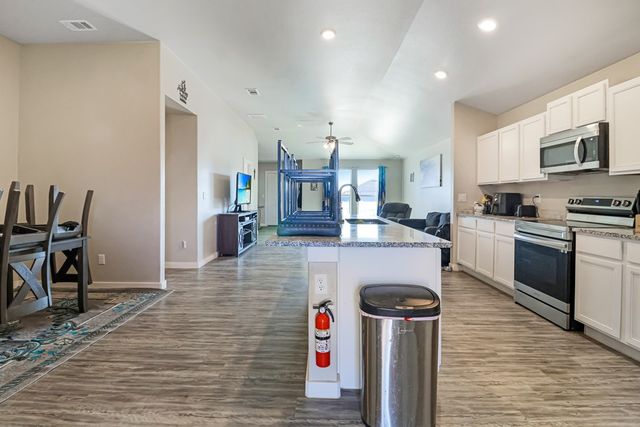 1211 Bourbon St, Odessa, TX 79765