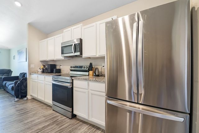 1211 Bourbon St, Odessa, TX 79765