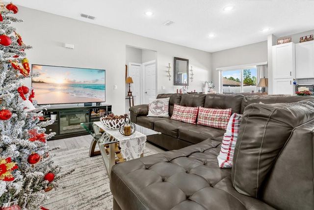 4043 SW 156TH PLACE, Ocala, FL 34473