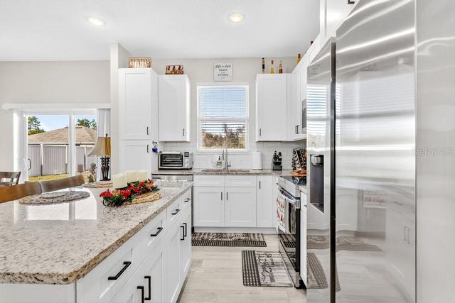 4043 SW 156TH PLACE, Ocala, FL 34473