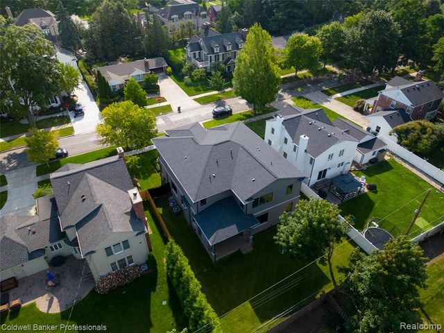 394 S Glenhurst Drive, Birmingham, MI 48009