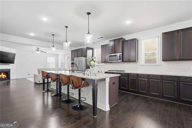 5560 Mirror Lake Drive, Cumming, GA 30028