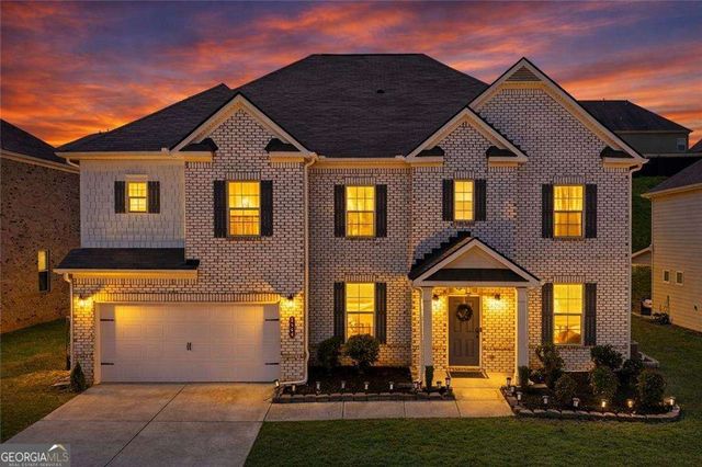 5560 Mirror Lake Drive, Cumming, GA 30028