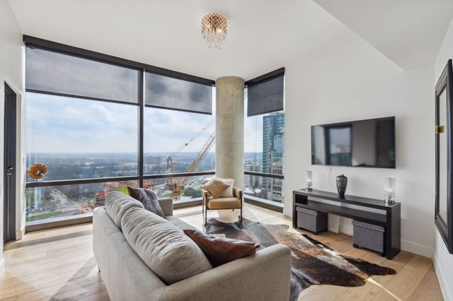 70 Rainey ST 1703, Austin, TX 78701