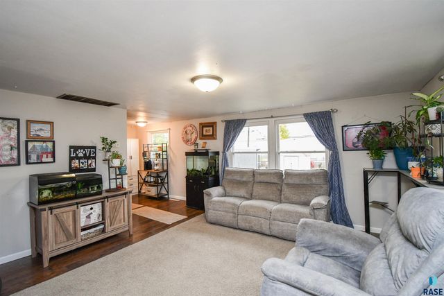 808 N Lincoln Ave Avenue, Sioux Falls, SD 57104