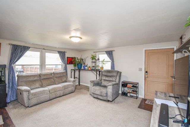 808 N Lincoln Ave Avenue, Sioux Falls, SD 57104