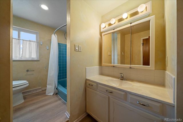 3007 S Xanthia Street, Denver, CO 80231