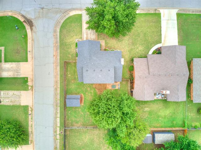 805 Mallard Avenue, Edmond, OK 73003