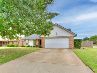 805 Mallard Avenue, Edmond, OK 73003