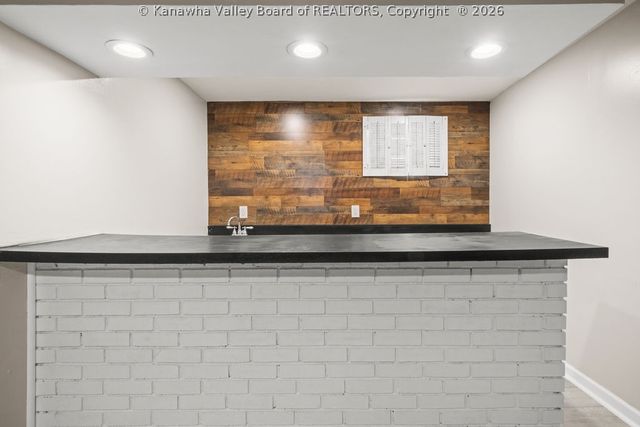 411 46th Street Se, Charleston, WV 25304