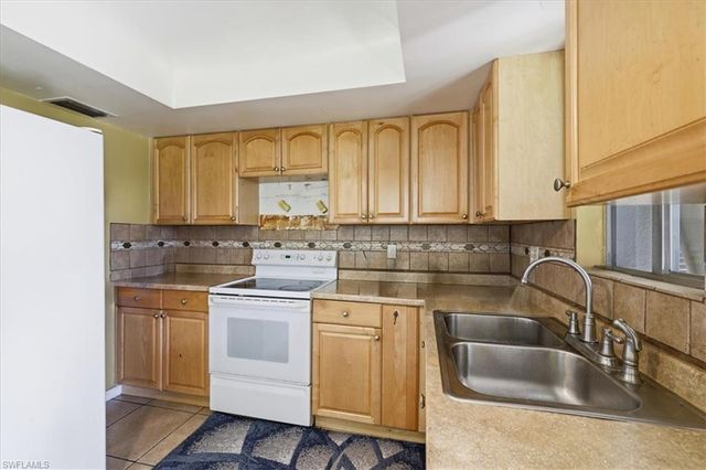 347 Joel BLVD 203, Lehigh Acres, FL 33936