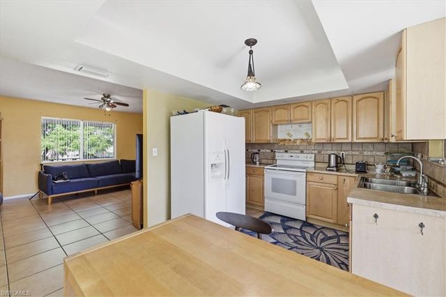 347 Joel BLVD 203, Lehigh Acres, FL 33936