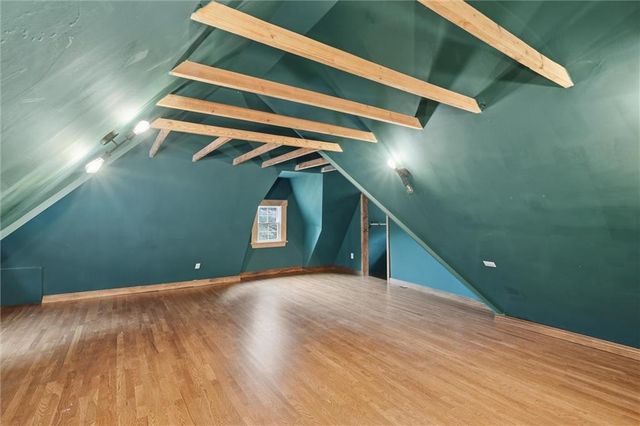 6656 Paseo Boulevard, Kansas City, MO 64132