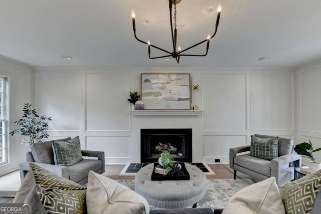 8155 Willow Tree Way, Alpharetta, GA 30005