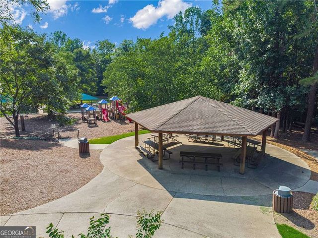 8155 Willow Tree Way, Alpharetta, GA 30005