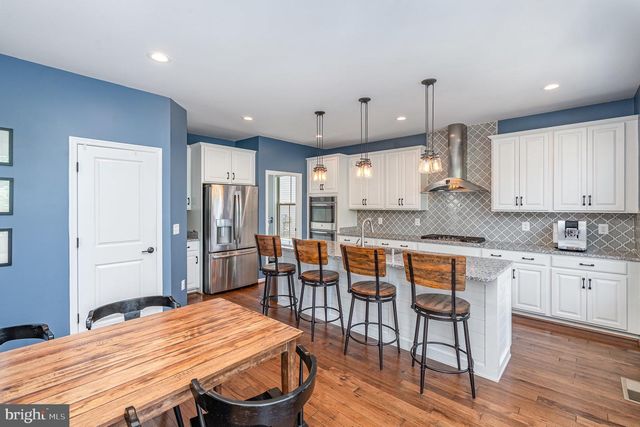 24846 SOMERBY DR, Chantilly, VA 20152