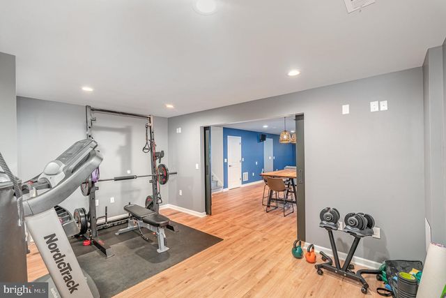 24846 SOMERBY DR, Chantilly, VA 20152