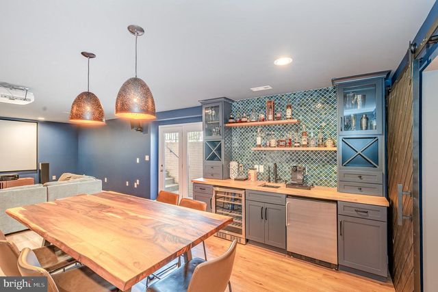 24846 SOMERBY DR, Chantilly, VA 20152