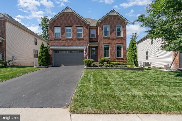 24846 SOMERBY DR, Chantilly, VA 20152