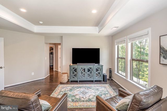 24846 SOMERBY DR, Chantilly, VA 20152