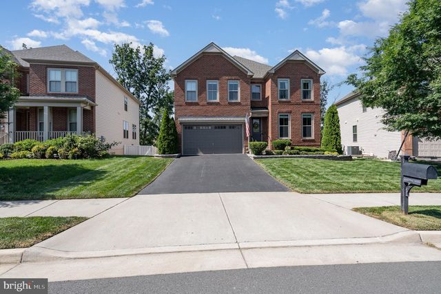 24846 SOMERBY DR, Chantilly, VA 20152