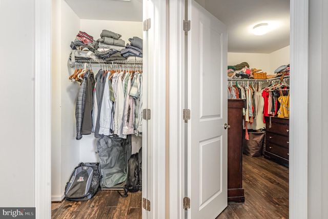 24846 SOMERBY DR, Chantilly, VA 20152