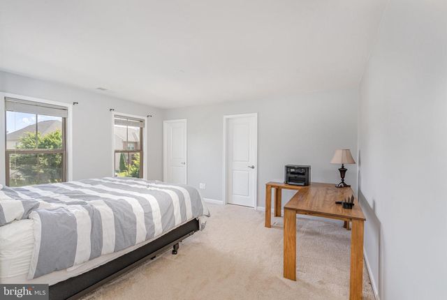 24846 SOMERBY DR, Chantilly, VA 20152