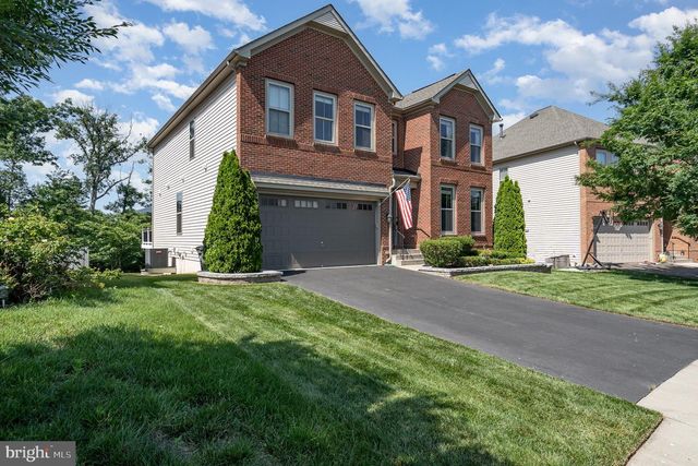 24846 SOMERBY DR, Chantilly, VA 20152