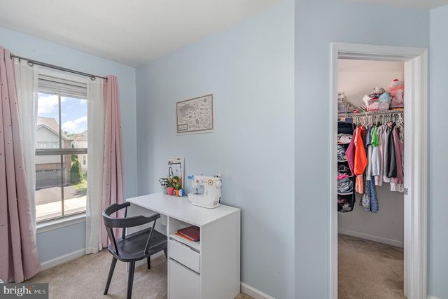 24846 SOMERBY DR, Chantilly, VA 20152