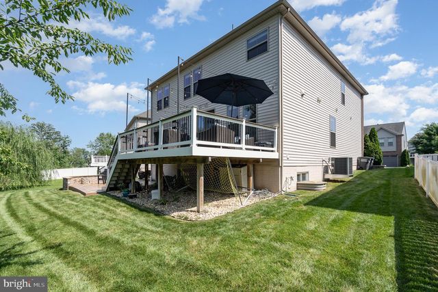 24846 SOMERBY DR, Chantilly, VA 20152