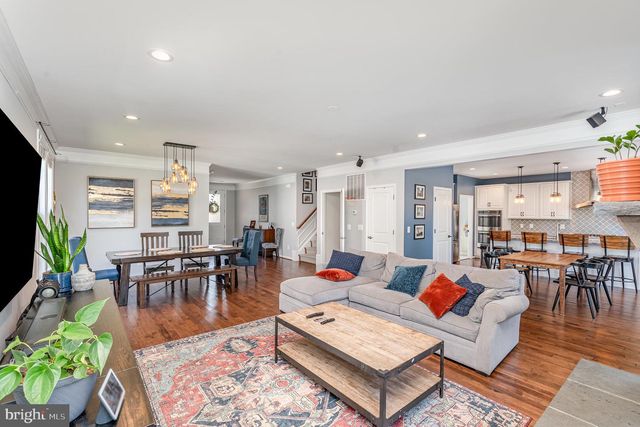 24846 SOMERBY DR, Chantilly, VA 20152
